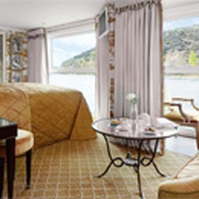 Come aboard the SS Joie de Vivre and discover one of 7 cabin categories on a total of 3 decks that can accommodate 128 passengers. Choose your dream cabin and feel at home on board the SS Joie de Vivre!