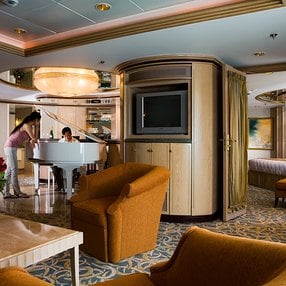 Kies jouw droomhut en voel je thuis tijdens je cruise aan boord van de undefined!