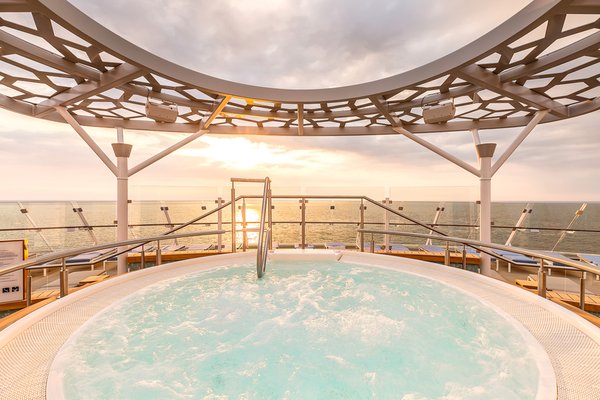 Mein Schiff 6