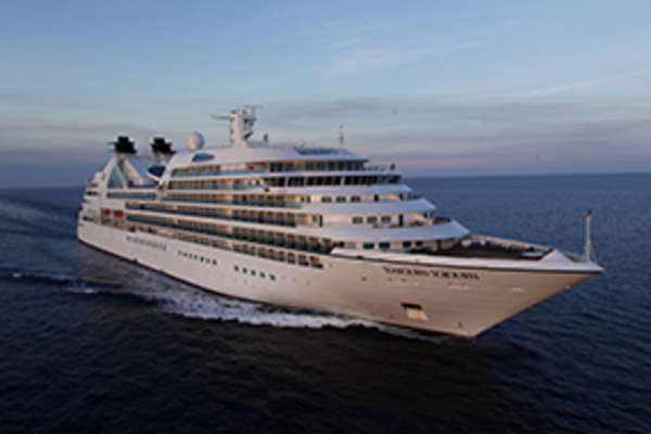 Sailing with the Seabourn Sojourn to Benoa from Sydney