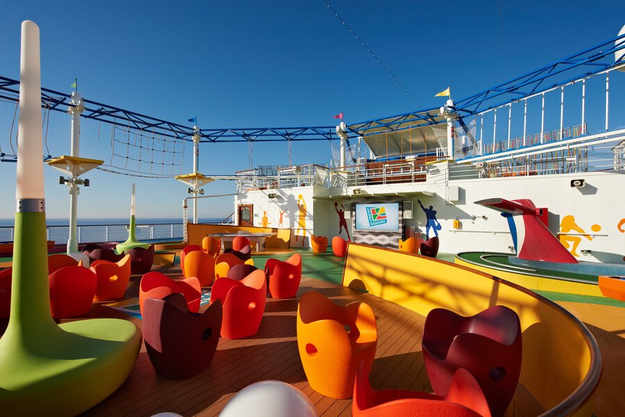 Carnival Breeze
