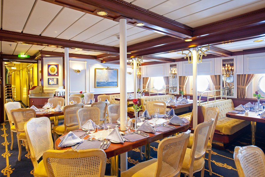 Star Flyer Charter
