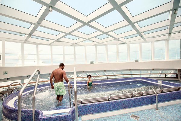 Carnival Breeze