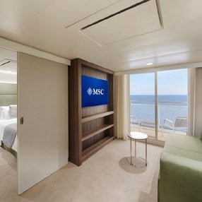 Kies jouw droomhut en voel je thuis tijdens je cruise aan boord van de MSC Poesia!