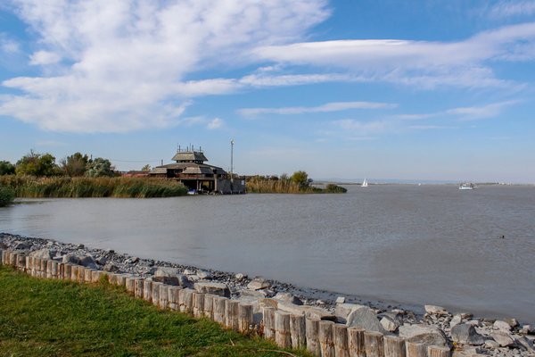 Gonyu, Hungary