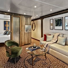 Kommen Sie an Bord der Seabourn Venture und entdecken Sie eine der 29 Kabinenkategorien auf insgesamt 8 Decks die für 264 Passagiere Platz bieten. Wählen Sie Ihre Traumkabine und fühlen Sie sich auf Ihrer Kreuzfahrt an Bord der Seabourn Venture wie Zuhause!