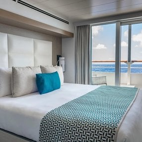 Come aboard the L'Austral and discover one of 11 cabin categories on a total of 6 decks that can accommodate 264 passengers. Choose your dream cabin and feel at home on board the L'Austral!