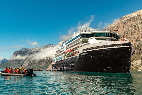 Arktis ab Reykjavik, Island auf der MS Fridtjof Nansen
