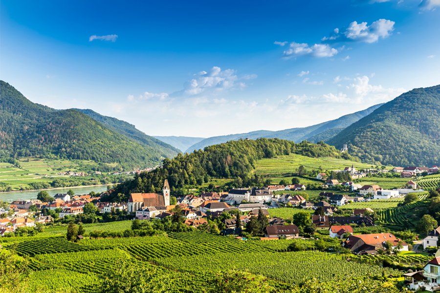 Donau vanaf Regensburg, Duitsland met de Celebrity Compass