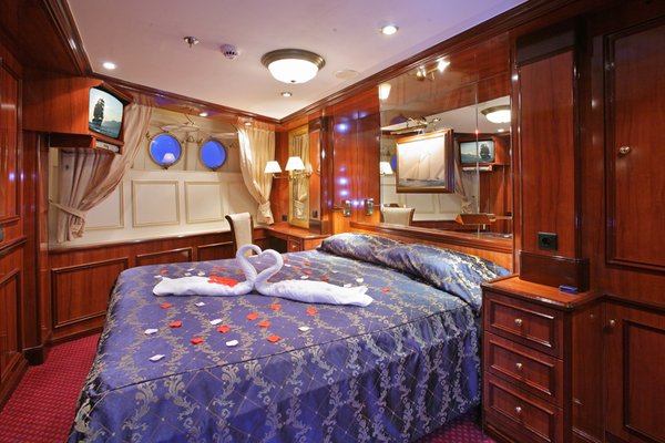 Royal Clipper
