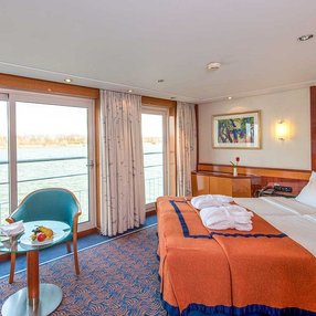 Kies jouw droomhut en voel je thuis tijdens je cruise aan boord van de undefined!