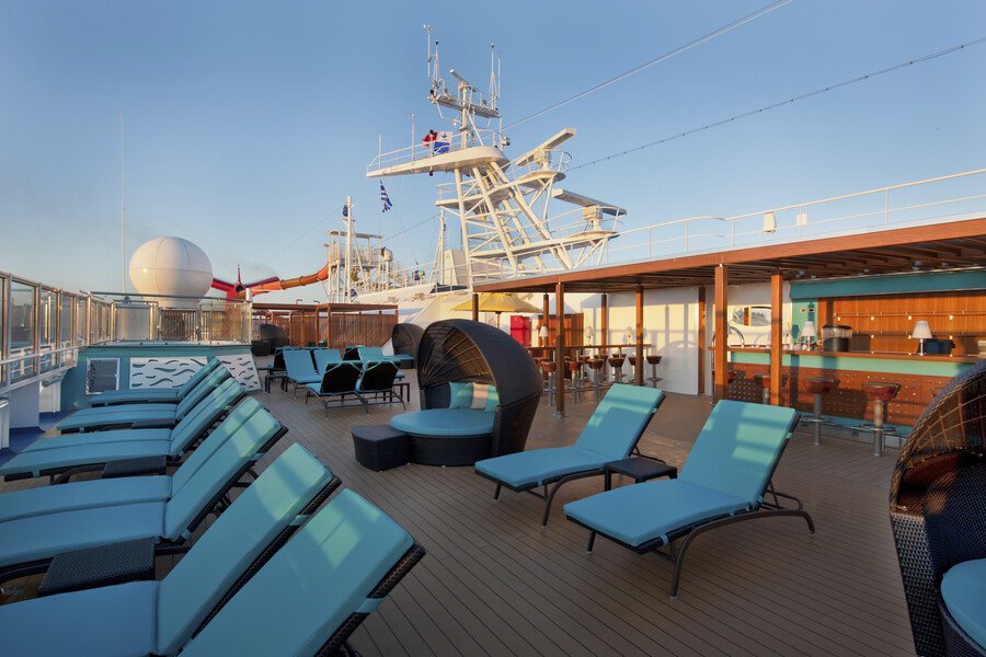 Carnival Breeze