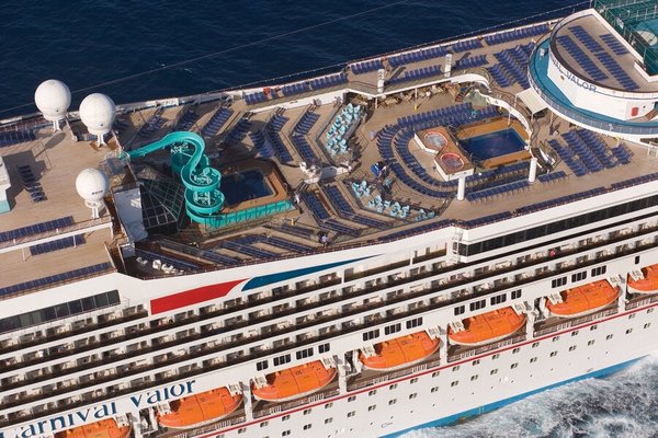Carnival Valor